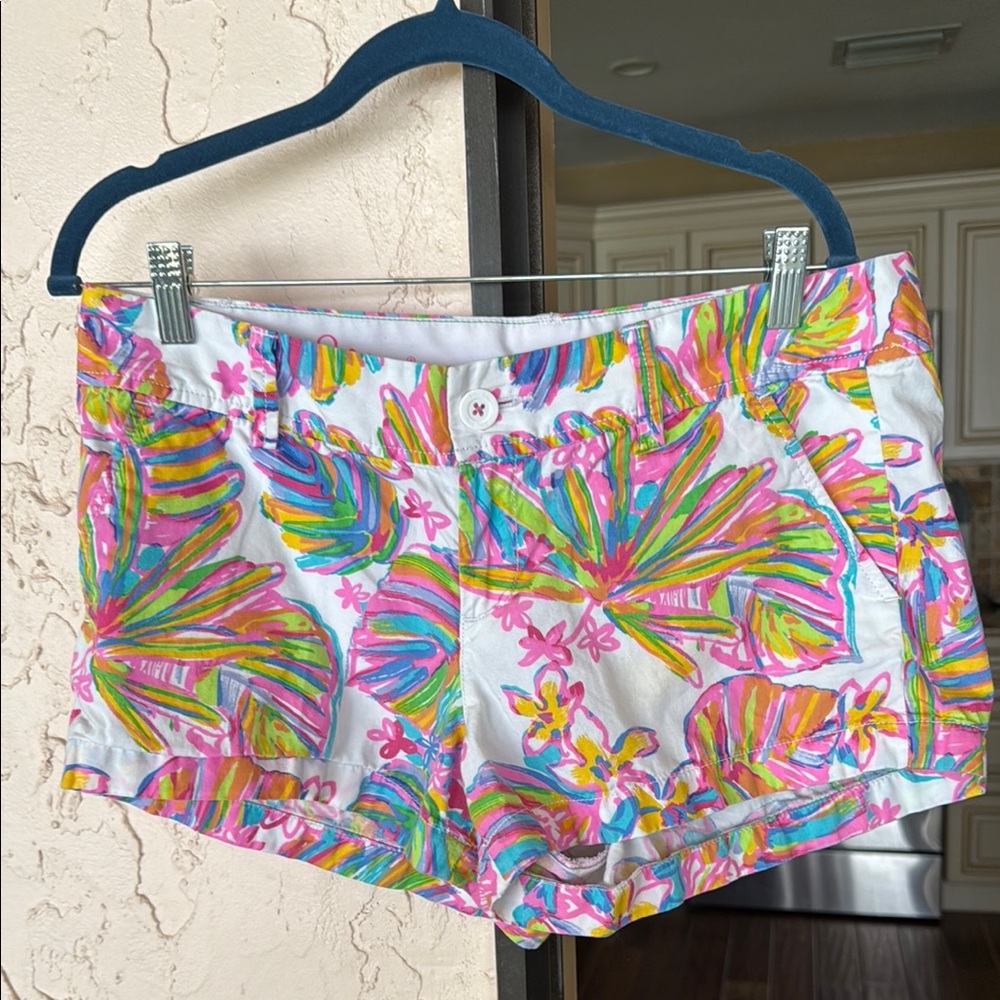 Lilly Pulitzer Pink and White Jean Shorts Vibrant Summer Style